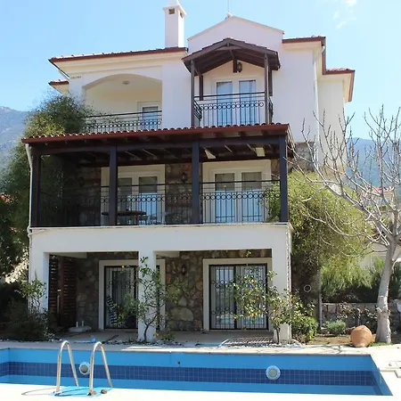 Villa Fiesta No 2 *